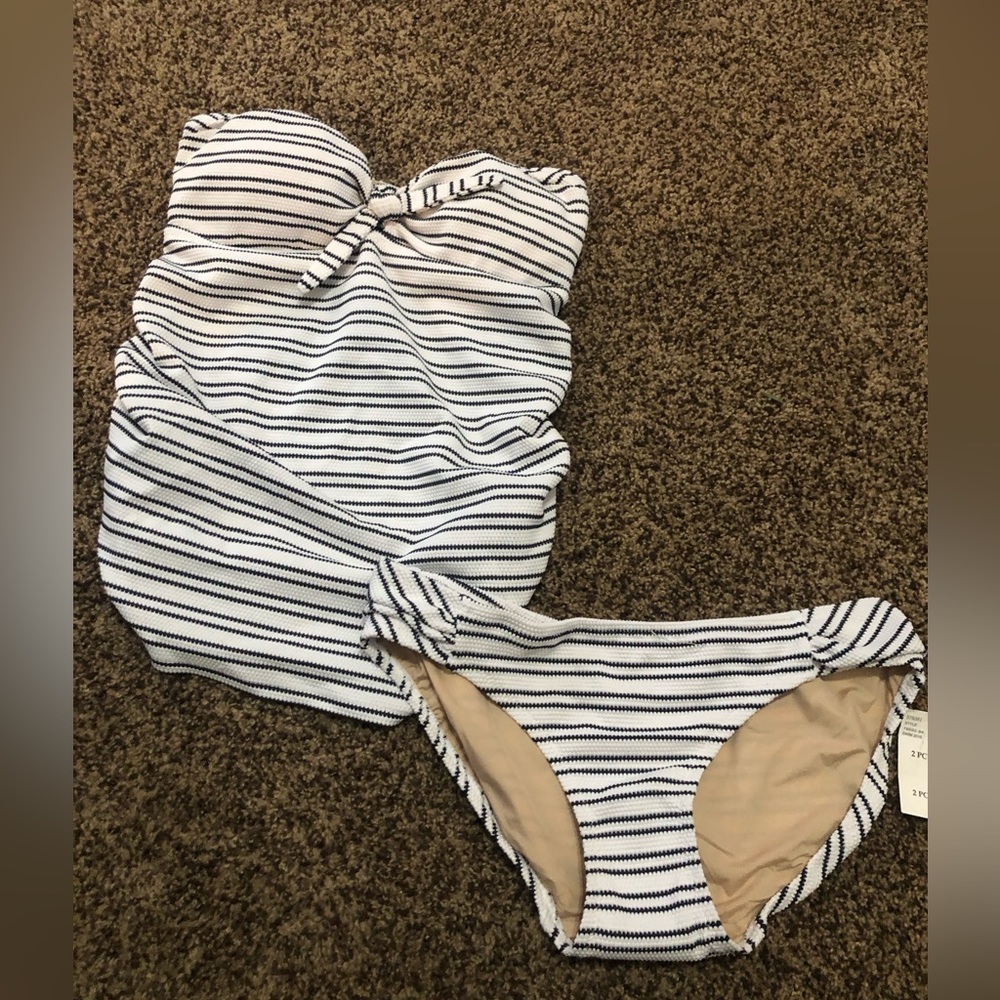 A Pea in the Pod Maternity Swimsuit Size XS Tankini 2 pc Black White Stripe